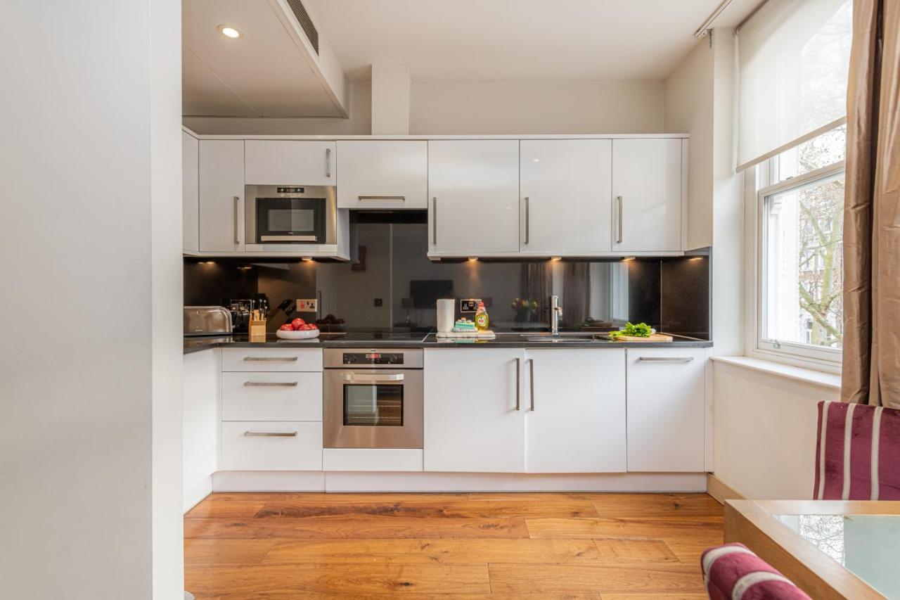 Claverley Court Apartments Knightsbridge London Exterior photo