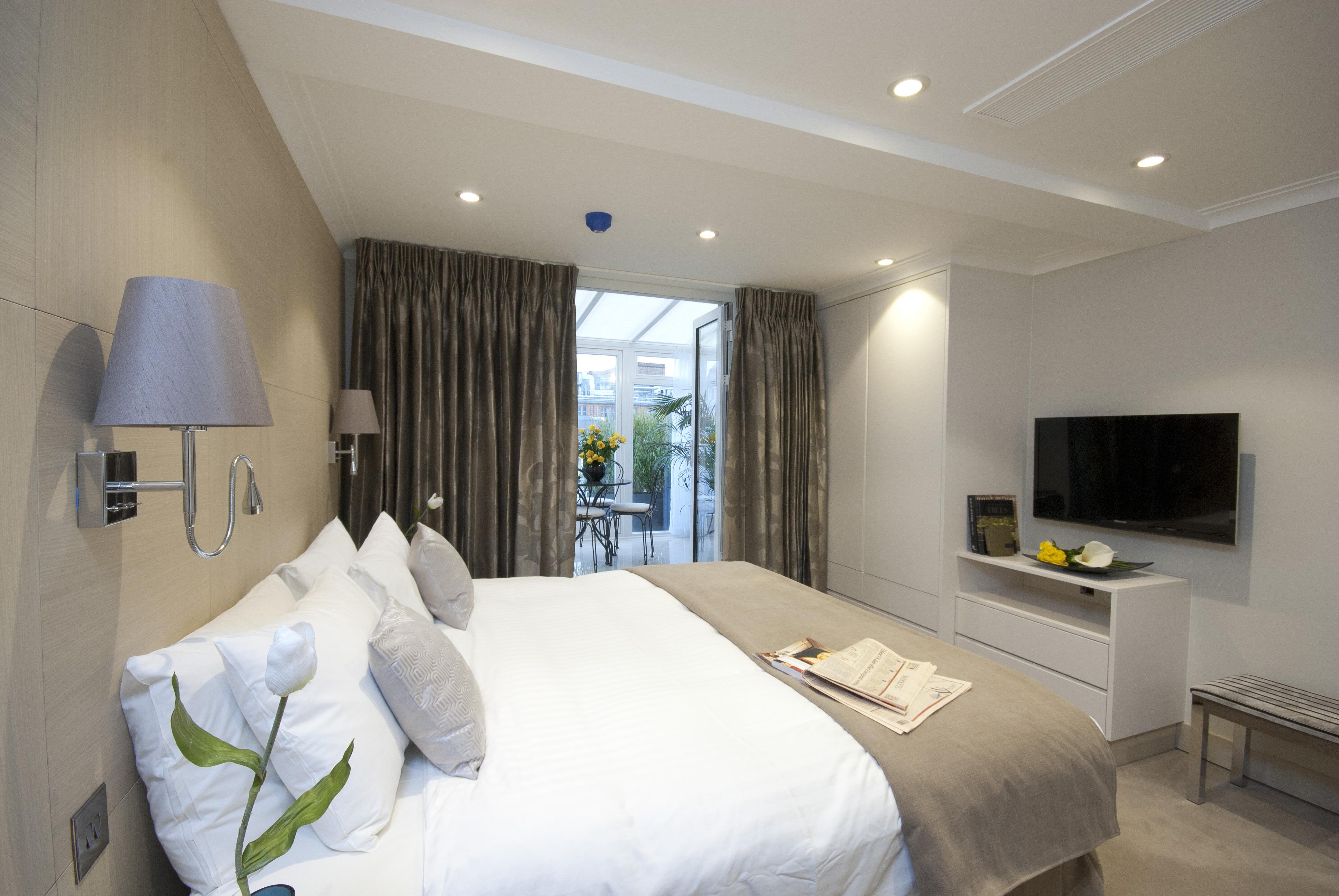Claverley Court Apartments Knightsbridge London Exterior photo