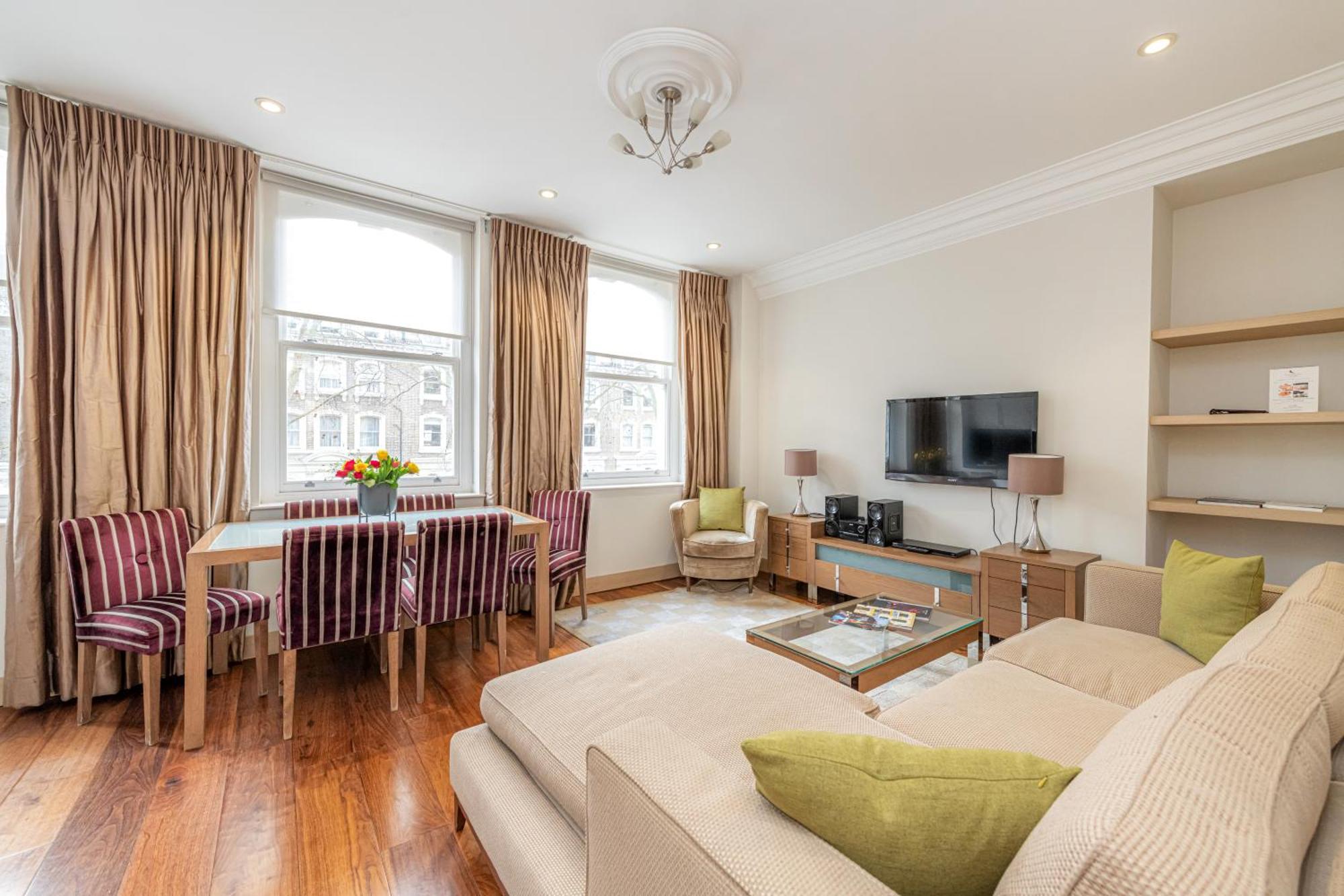 Claverley Court Apartments Knightsbridge London Room photo